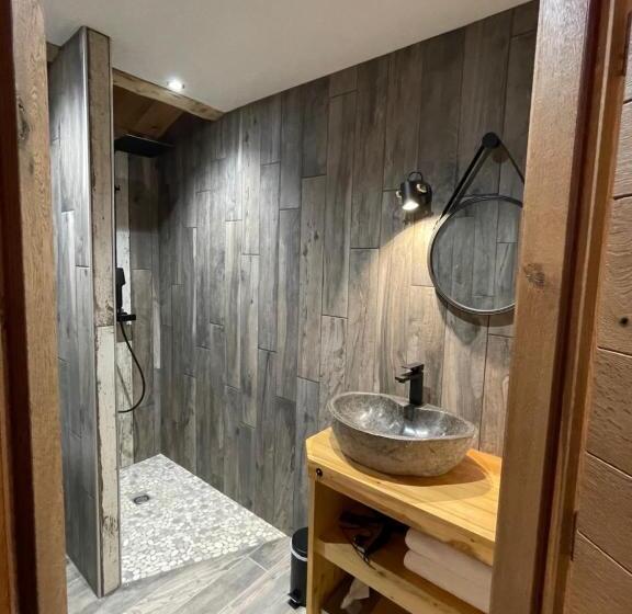 جناح عائلي, Appart Hôtel Le Jas