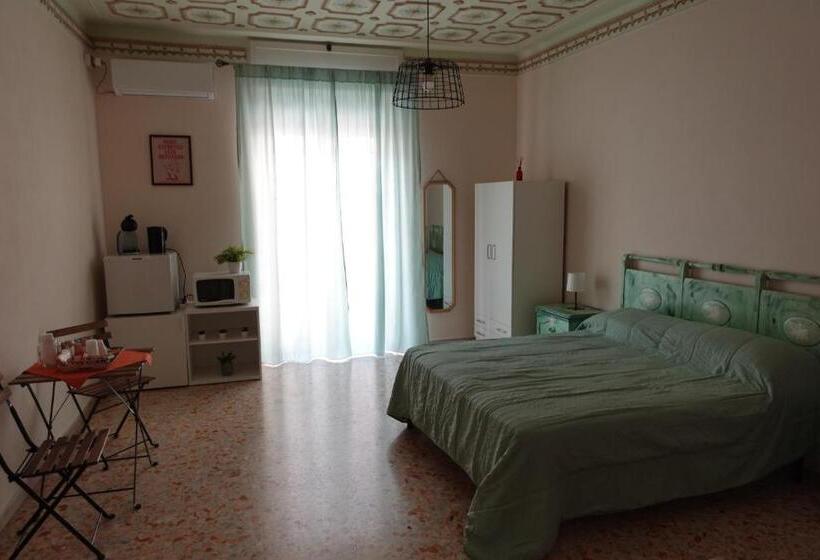 Balkonlu Standart Oda, Imperial Room