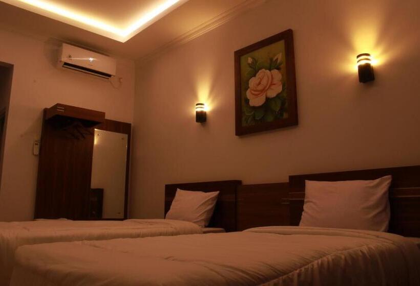 디럭스 룸, Aluky