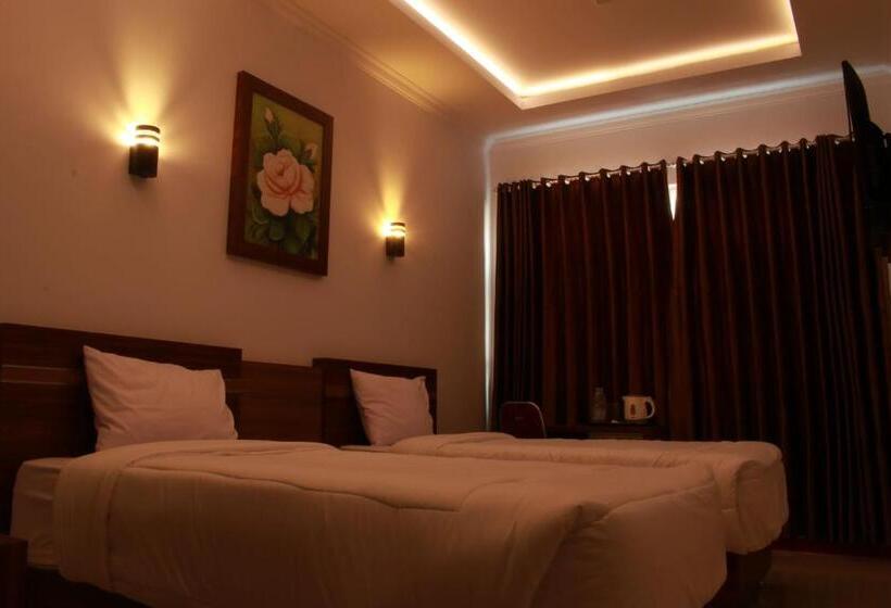 디럭스 룸, Aluky