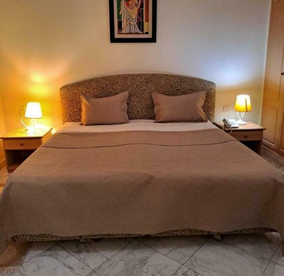 اتاق استاندارد یک نفره, Lafayette