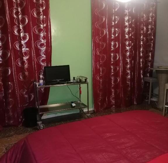 Ortak Banyolu Aile Odası, Green House