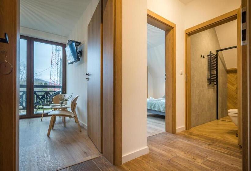 דירת שני חדרים, Rezerwat Ustrzyki Górne