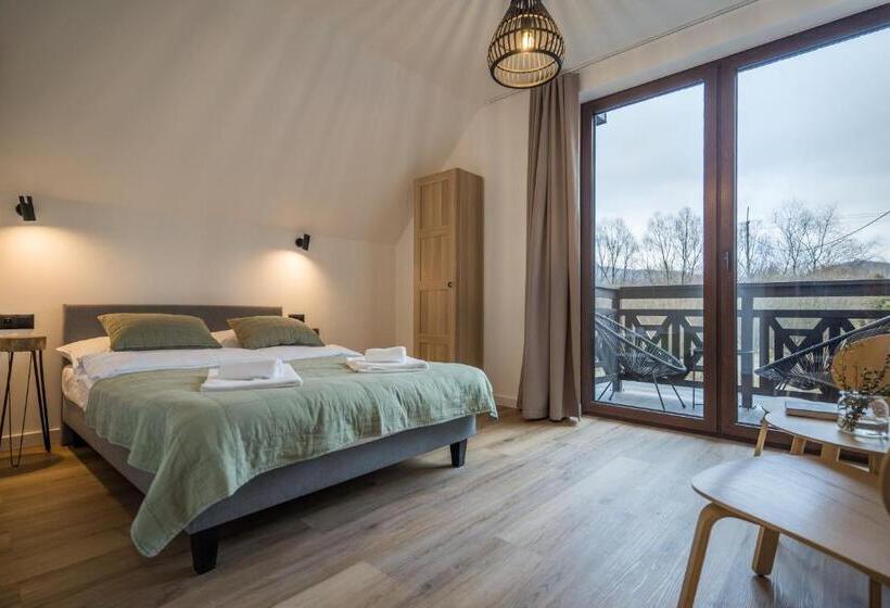 דירת שני חדרים, Rezerwat Ustrzyki Górne