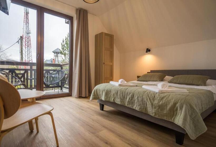 דירת שני חדרים, Rezerwat Ustrzyki Górne