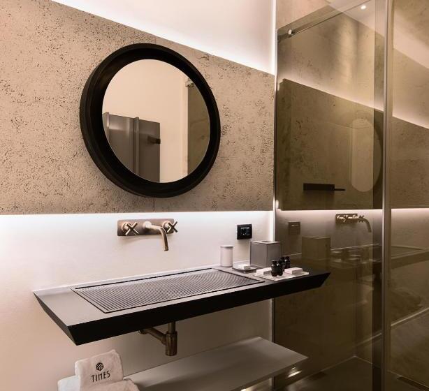 Chambre Standard, Times Suites