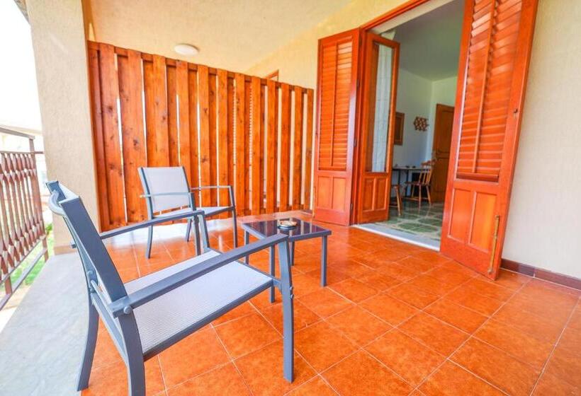 Standard room with outdoor bath, B&b Giardino Dei Cedri