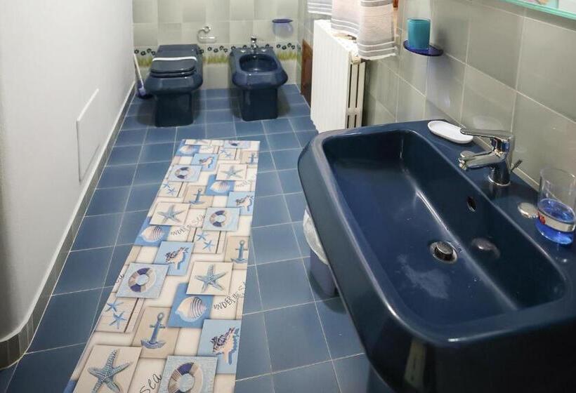 Трехместный Номер Стандарт Вид на Сад, B&b Giardino Dei Cedri