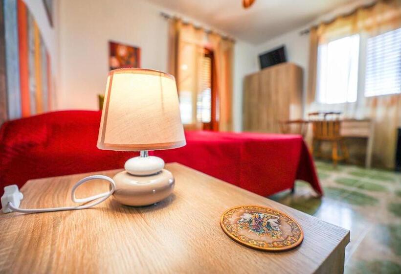 Номер Стандарт Вид на Сад, B&b Giardino Dei Cedri