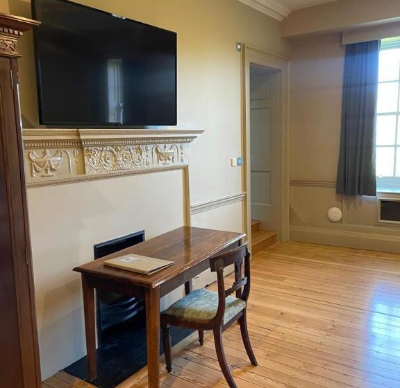 جناح ديلوكس, Holbrook Manor & Spa