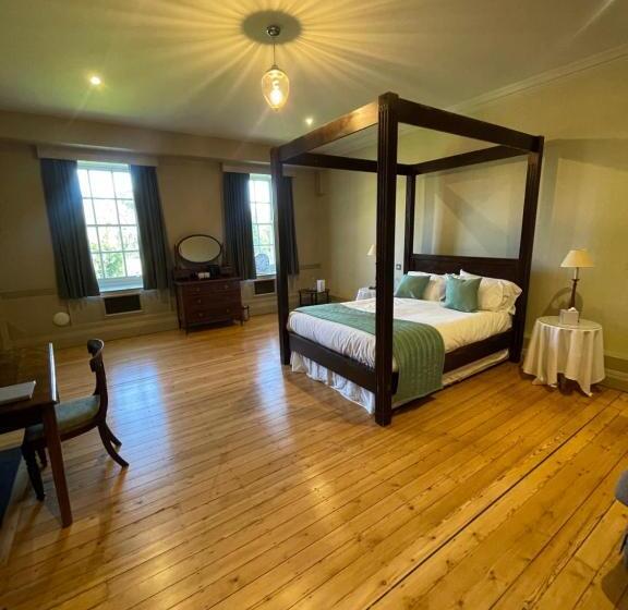 جناح ديلوكس, Holbrook Manor & Spa