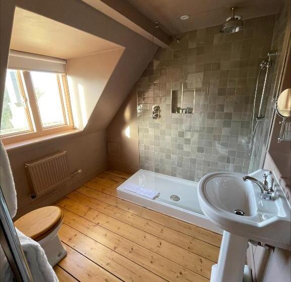 غرفة ديلوكس مطلّة علي الحديقة, Holbrook Manor & Spa