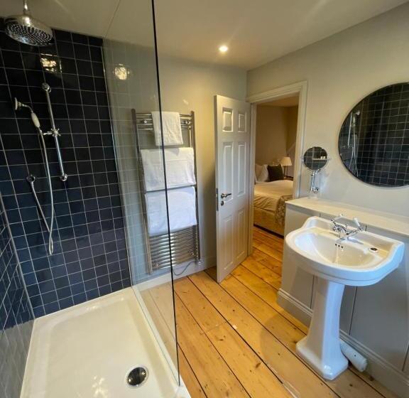 غرفة ديلوكس مطلّة علي الحديقة, Holbrook Manor & Spa