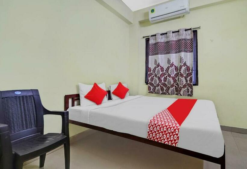 غرفة كلاسيكية ثلاثية, O Ruby Grand Inn Nallagandla