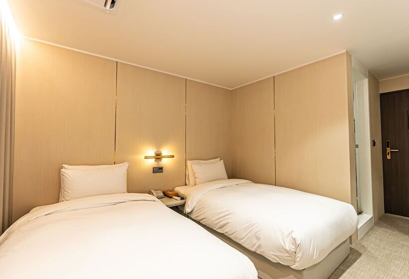 Номер Стандарт, The Grang Seogwipo