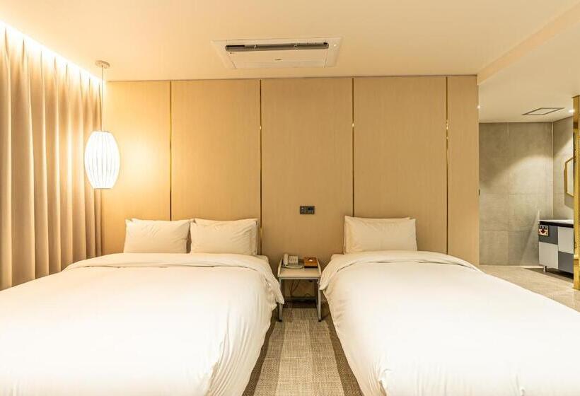 Семейный Номер, The Grang Seogwipo