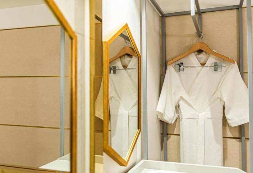 Номер Премиум, The Grang Seogwipo