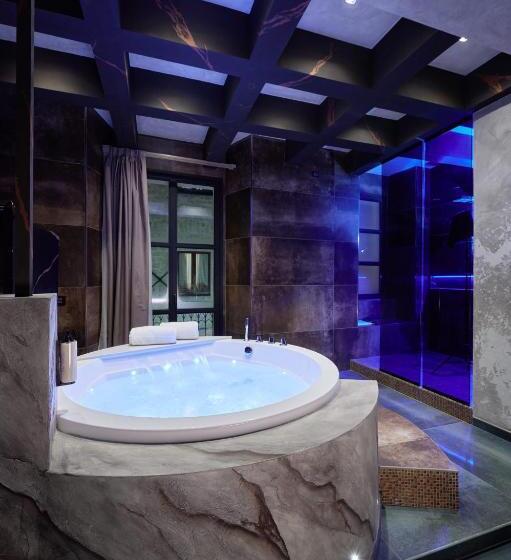 اتاق لوکس, Mamaco Foggia Centro