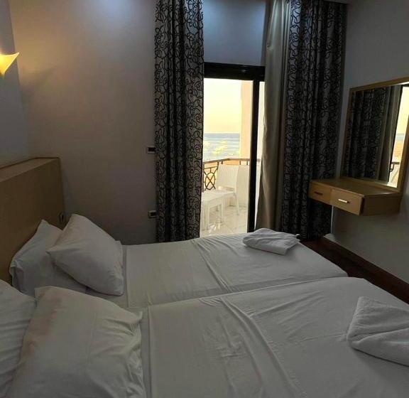 اتاق لوکس با بالکن و چشمانداز دریا, Sea View House