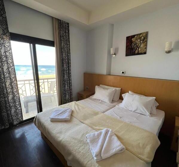 اتاق استاندارد چهار تخته با چشم‌انداز دریا, Sea View House