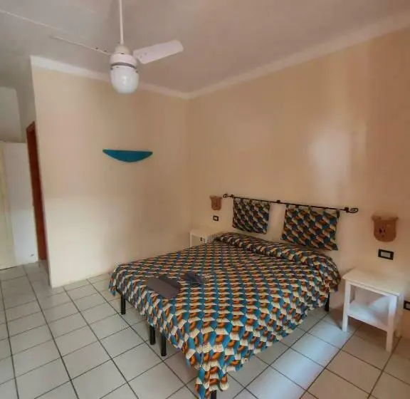 Economy Room