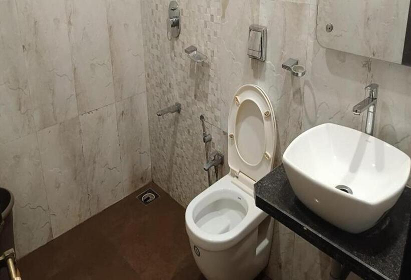 اتاق لوکس, Dwarka