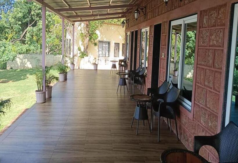 اتاق لوکس, Dwarka