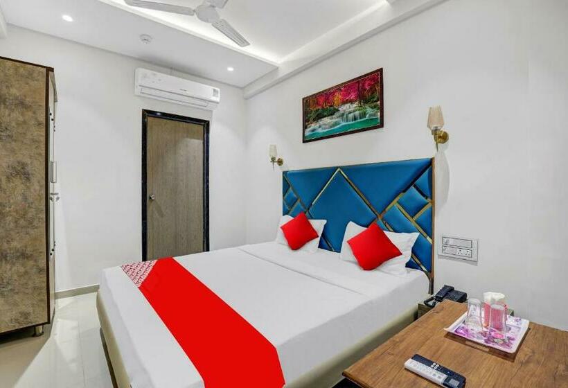 デラックスルーム, Shree Palace