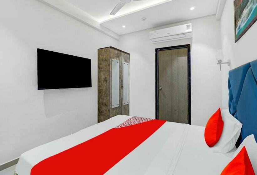 デラックスルーム, Shree Palace