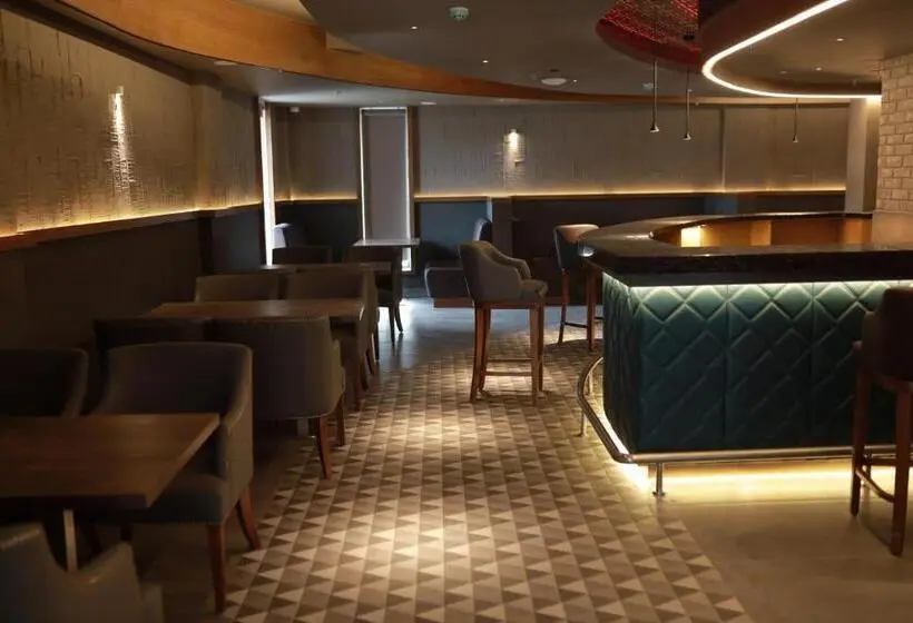 スーペリアールーム, Kottayam Grand