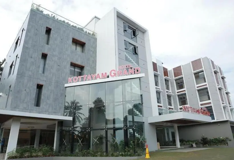 スーペリアールーム, Kottayam Grand