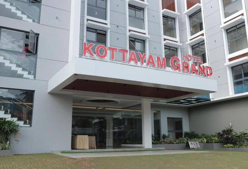 Номер Superior, Kottayam Grand