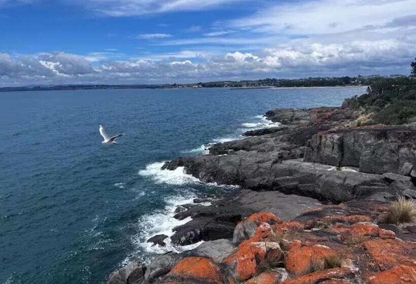 غرفة عائلية, The Dannebrog Lodge