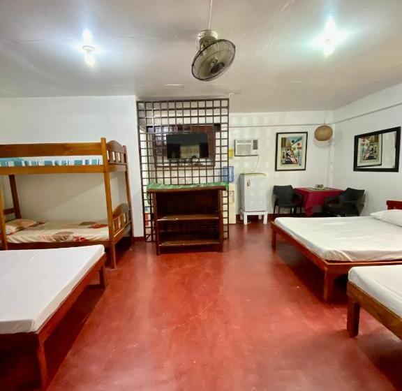 패밀리 방갈로, La Casa Blanca Binoclutan Beach Resort