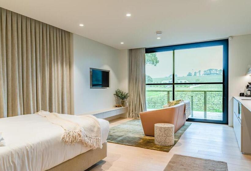 Люкс, Beresford Estate