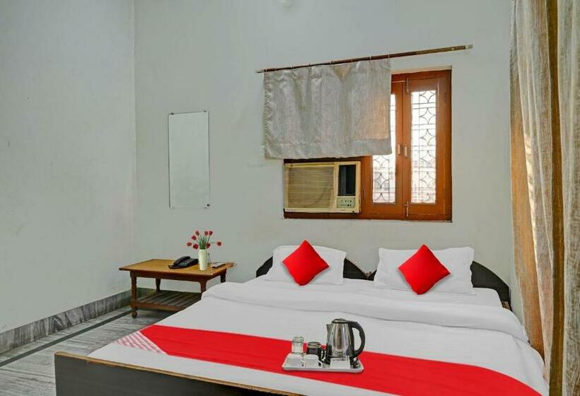 トリプルクラシックルーム, Flagship Rahi Paying Guest House