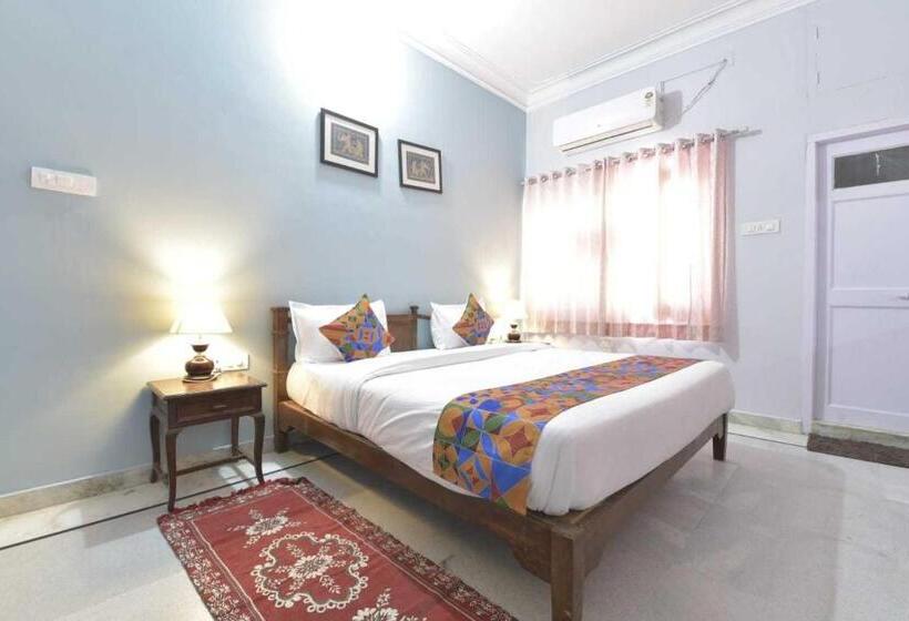 חדר קלאסי לשלושה, Flagship The Castle Heritage Villa