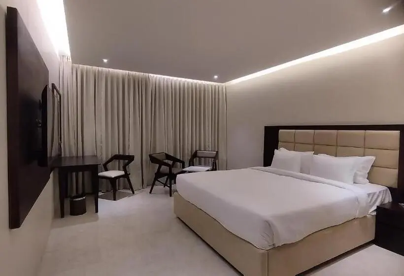 デラックスルーム, Mayur Belgaum Presidency Hotel & Spa   10 Kms From Belgaum Airport Ixg