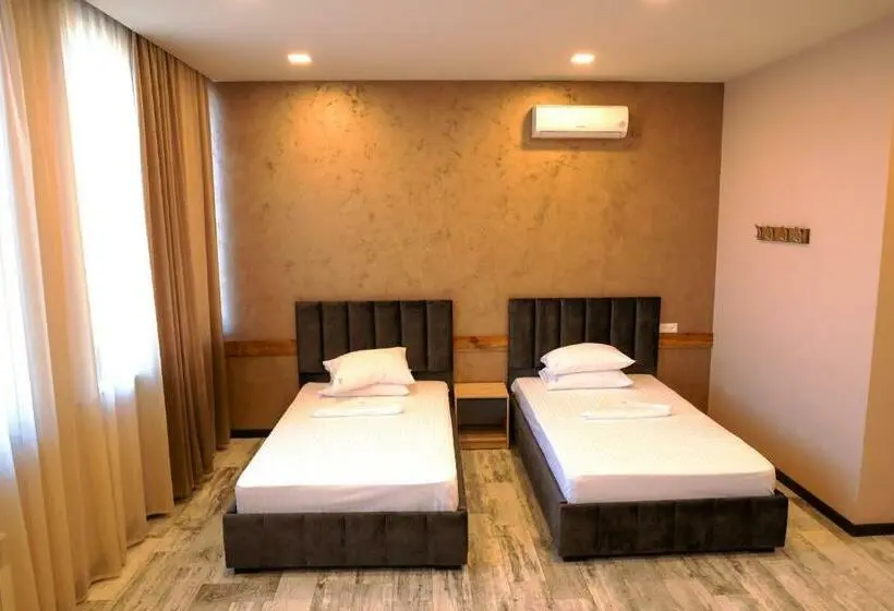 اتاق لوکس خانوادگی, B H Y Guesthouse In Yerevan