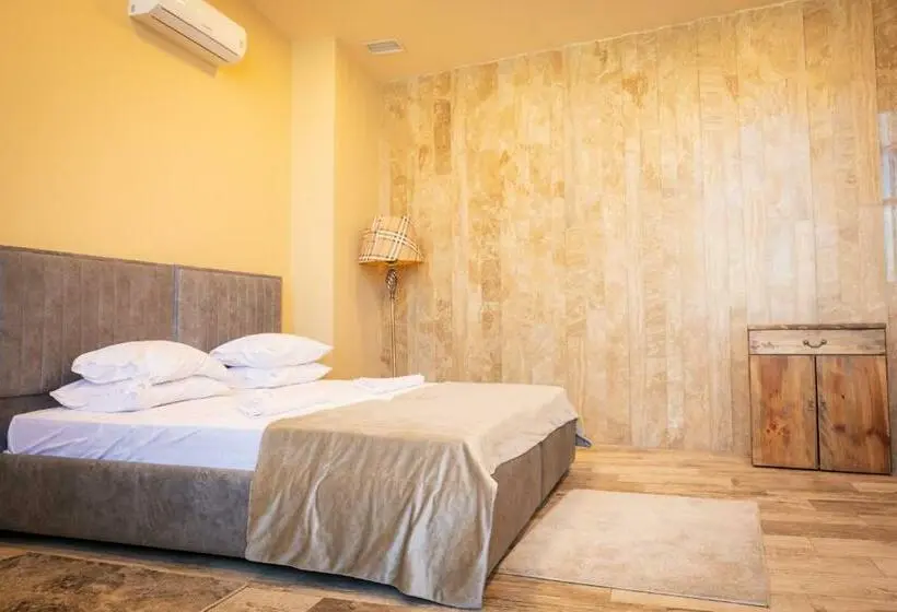 اتاق لوکس خانوادگی, B H Y Guesthouse In Yerevan