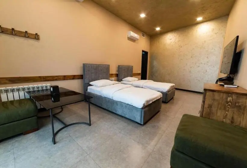 اتاق لوکس, B H Y Guesthouse In Yerevan