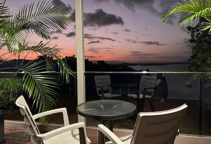 اتاق استاندارد با چشم‌انداز دریا, The Orchid Suite   Apartment In Cooktown