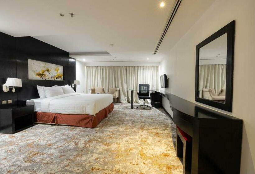 اتاق لوکس با تخت بزرگ, Mira Business