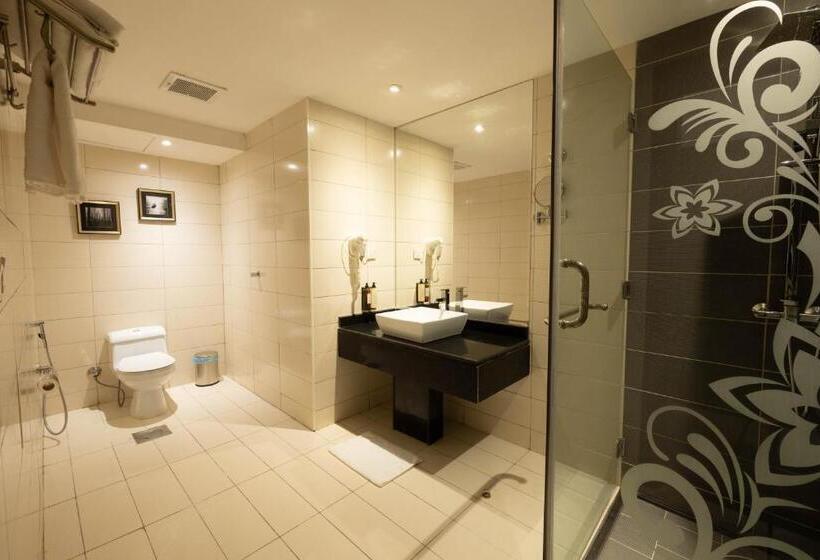 سوییت جونیور, Mira Business