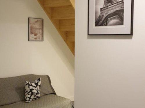 标准三人间, La Picardière