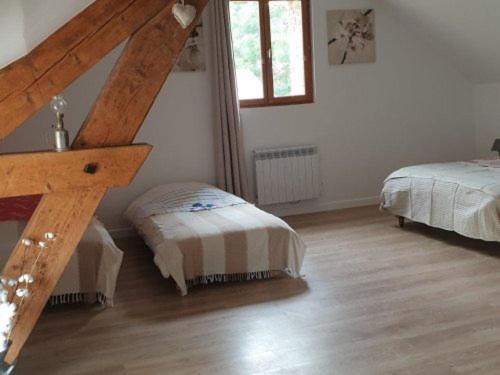 家庭间, La Picardière