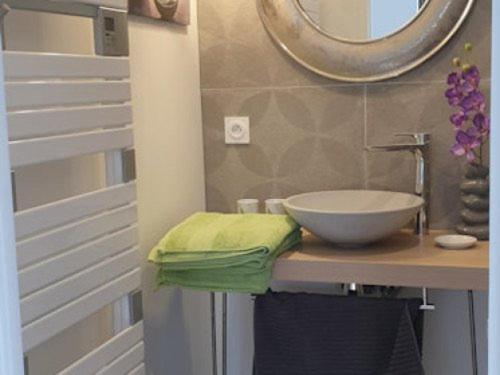 家庭间, La Picardière