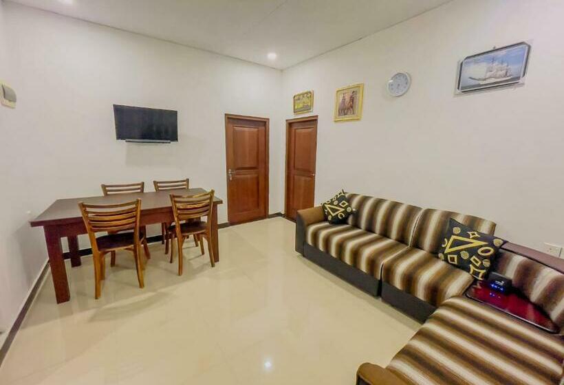 آپارتمان 2 خوابه, Shiny Villa