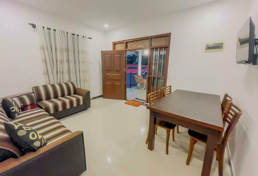 آپارتمان 2 خوابه, Shiny Villa