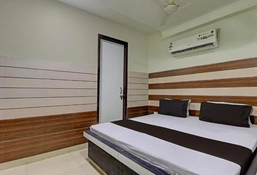 اتاق کلاسیک سه تخته, Collection O The Legend Hotel, Hisar
